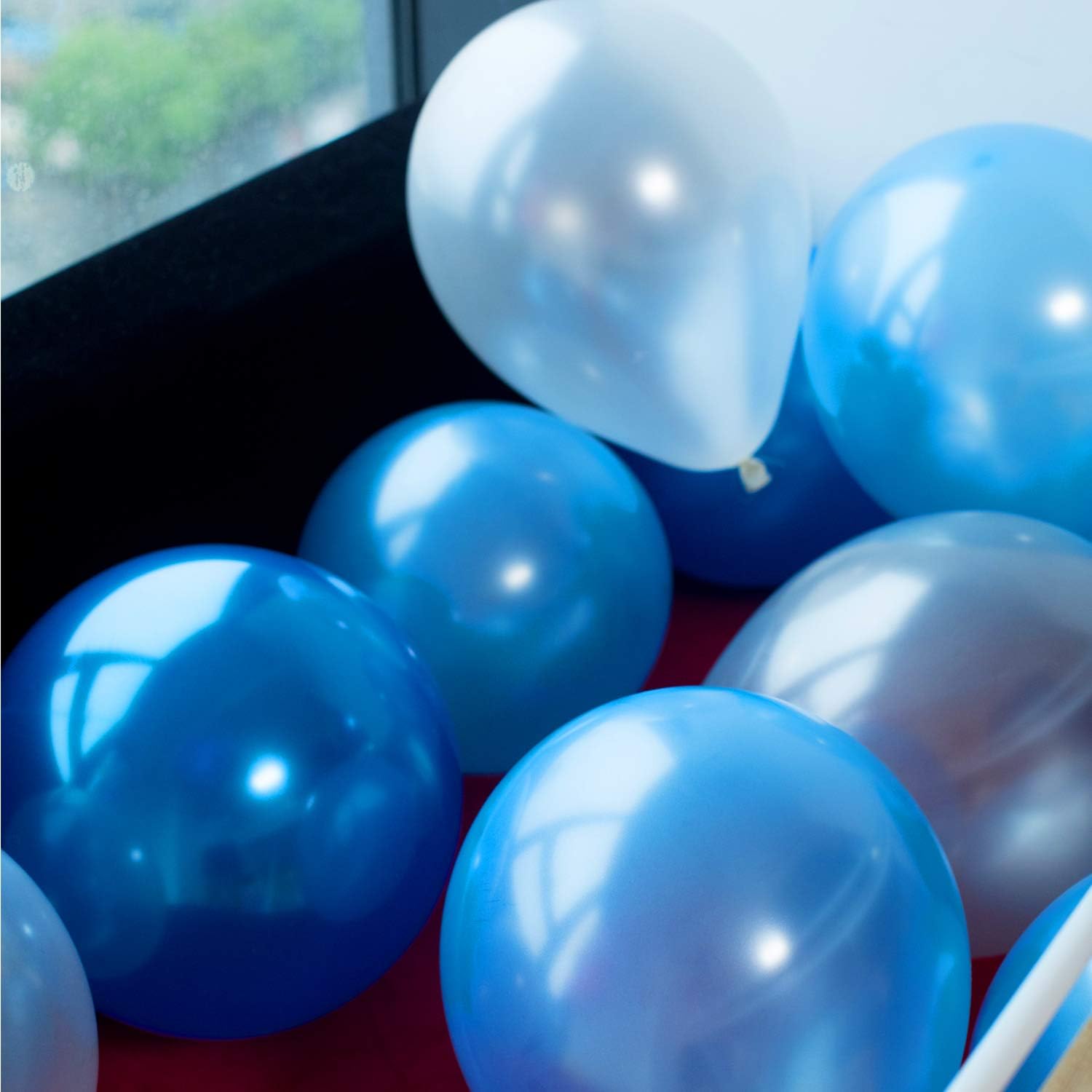 100 PCS 12-inch Pearlized 4 Assorted Colors Latex Balloons Blue White Silver Large Big Round Thick Shiny Pearlescent Biodegradable Bulk Helium Gas Air Inflated Kids Birthday Party Decorations Supplies